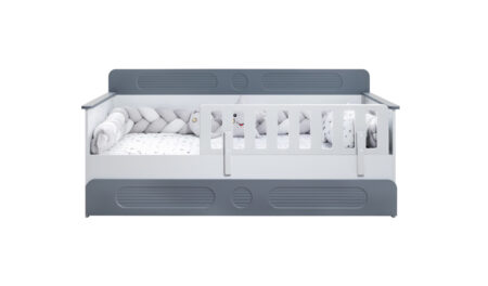 Gusta Gri Montessori yavrulu