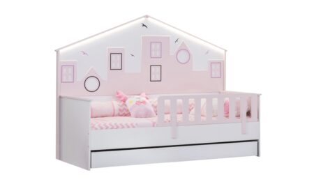 City Pembe Montessori